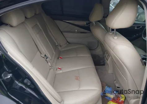 2016 Infiniti Q50 3.0T Premium z USA, uszkodzony, nr VIN JN1EV7AP9GM300153